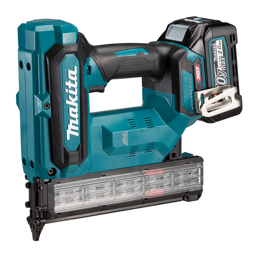 Makita FN001GA201 - AKUMULÁTOROVÁ KLINCOVAČKA (PINKY)